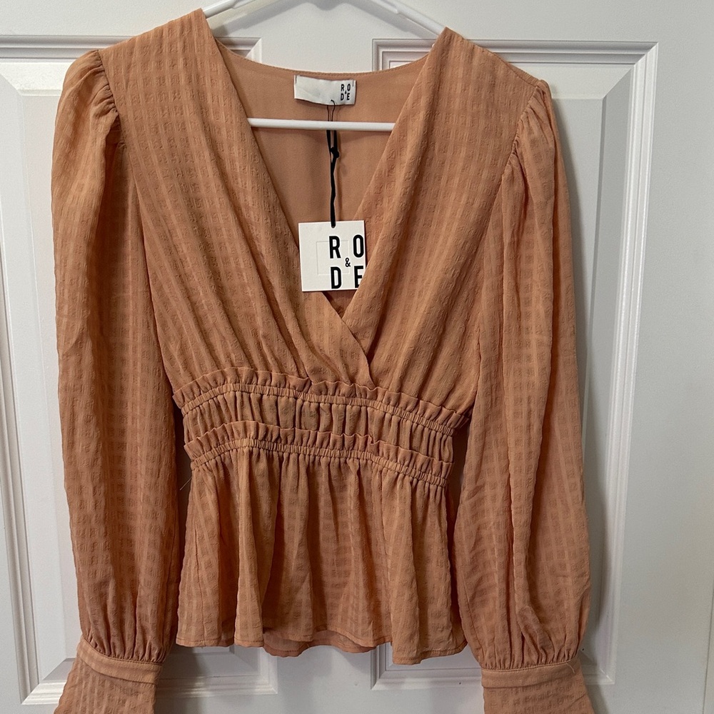 Ro & De Women's Apricot V-Neck Blouse
